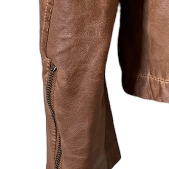 Max Studio Faux Leather Jacket Size Medium - Picture 7 of 9